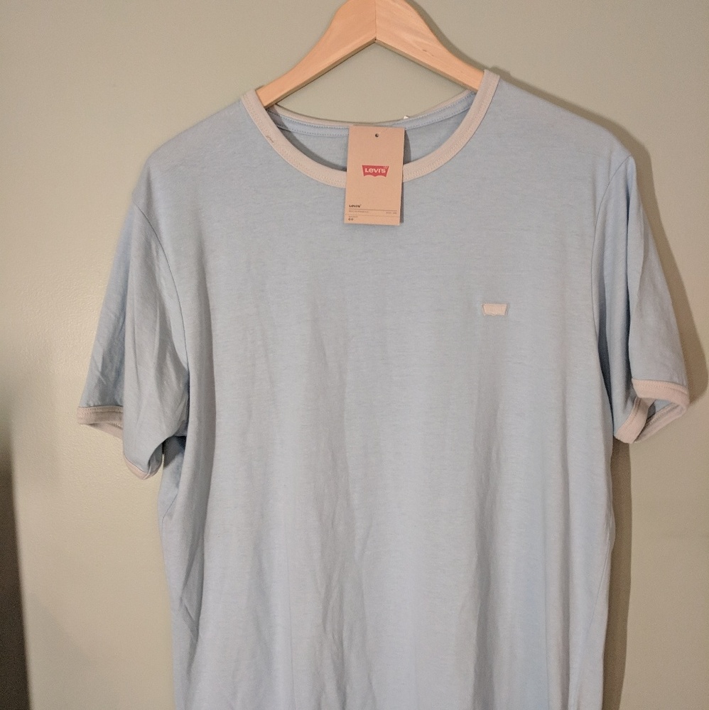 Levis tee shirt